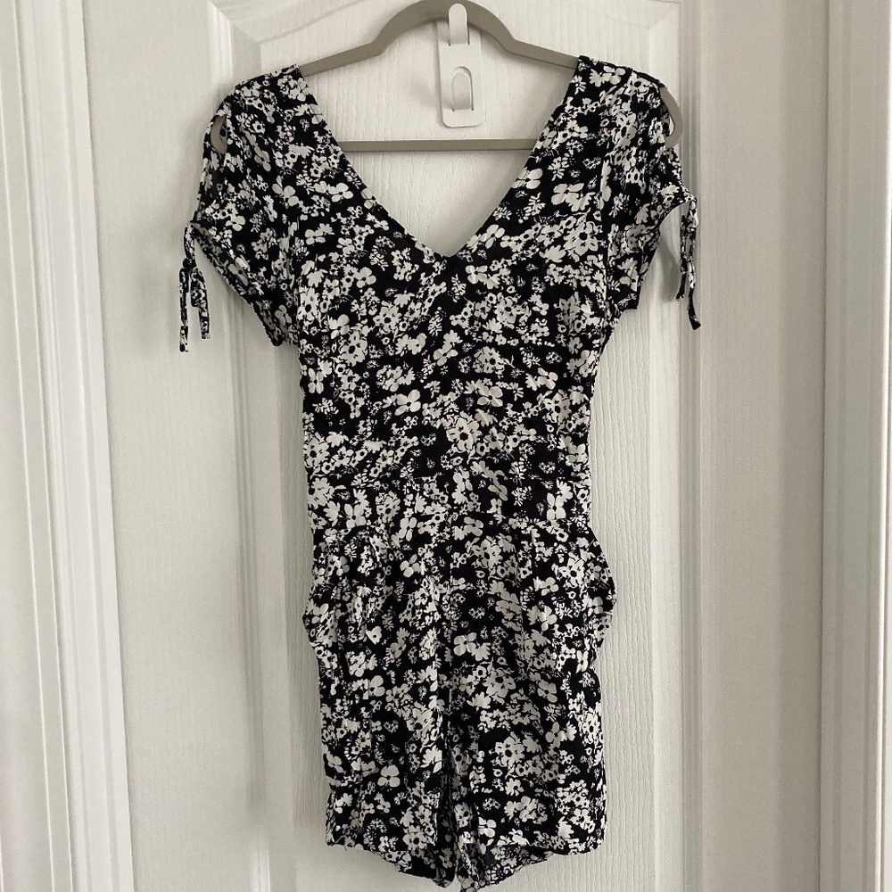 EXPRESS Classy Open Back Romper